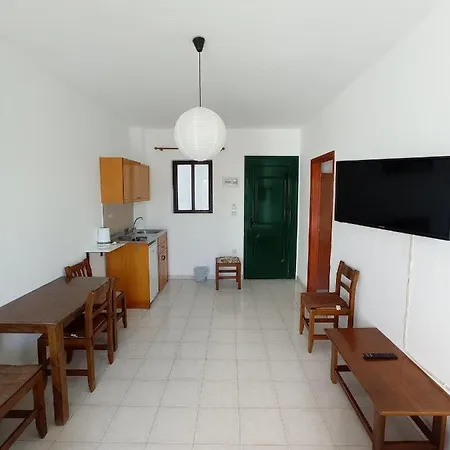 Hotel Debby Studio And In Ialyssos 2*